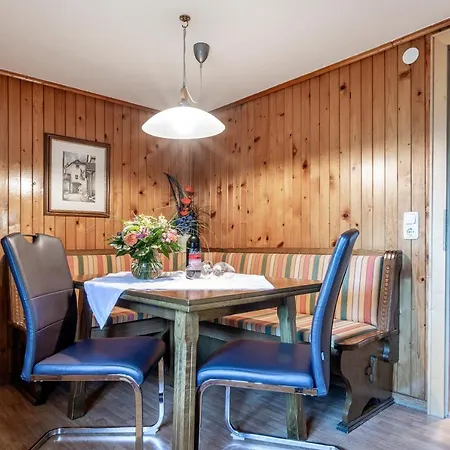 Apartment Vroni Höcher *