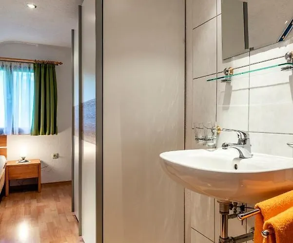 Vroni Hoecher Apartment Schruns